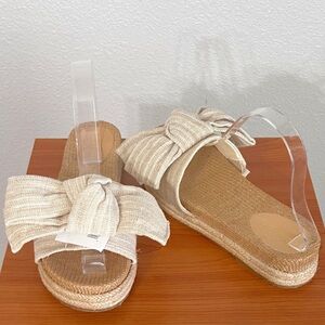 Altar'd State Cream Bow Platform Slide Sandals